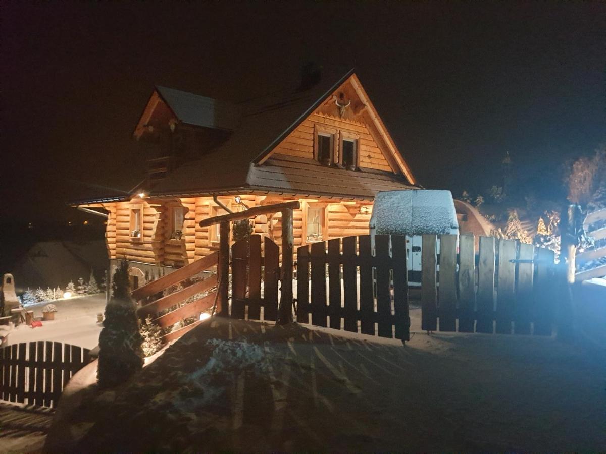 Chata W Grapie Koniaków Esterno foto