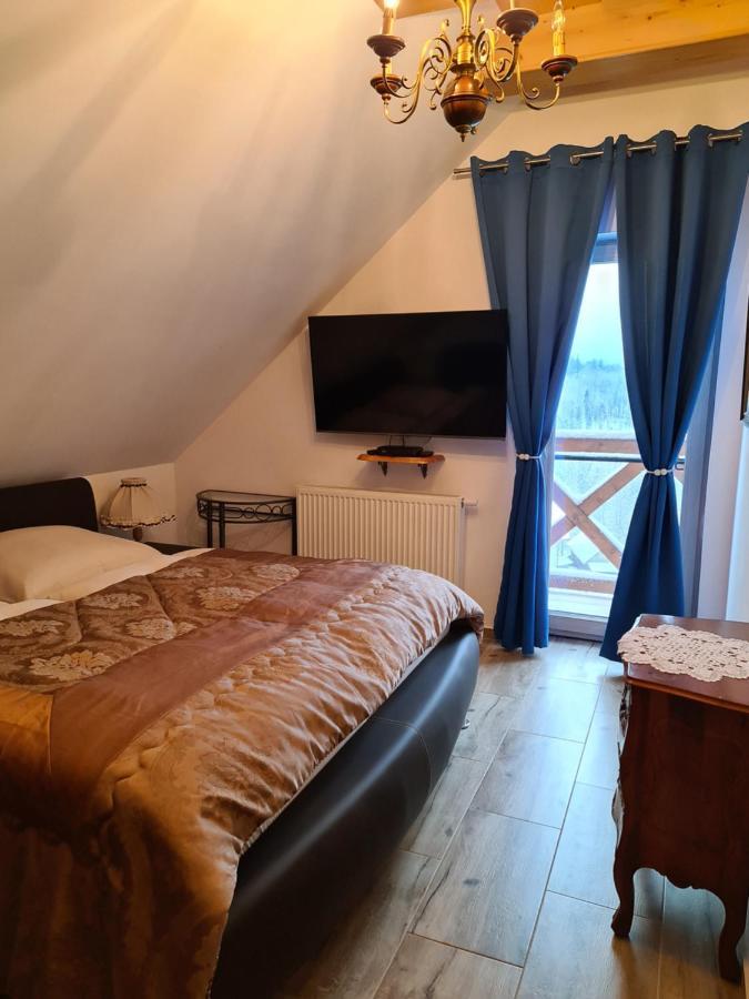 Chata W Grapie Koniaków Esterno foto