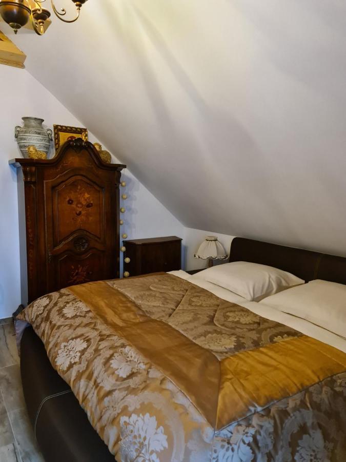 Chata W Grapie Koniaków Esterno foto